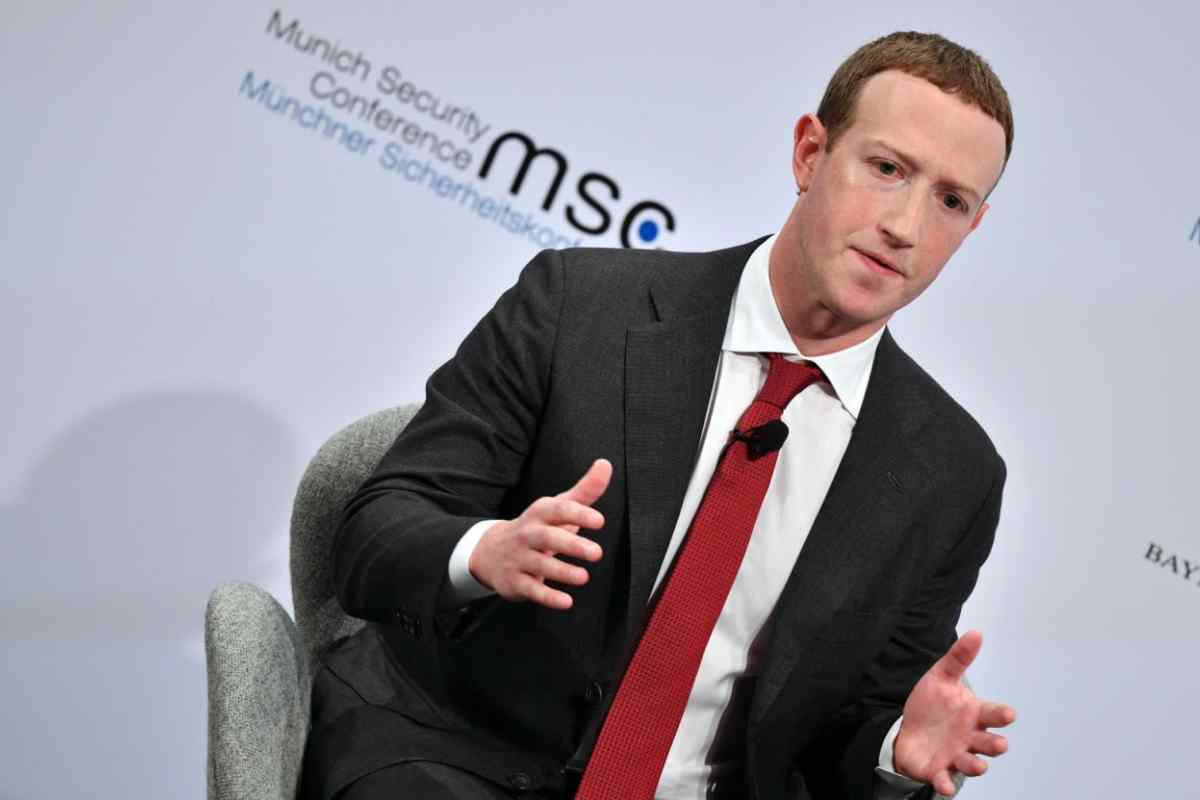 Mark Zuckerberg, il fondatore di Meta, ha lanciato Threads, la nuova app rivale di Twitter