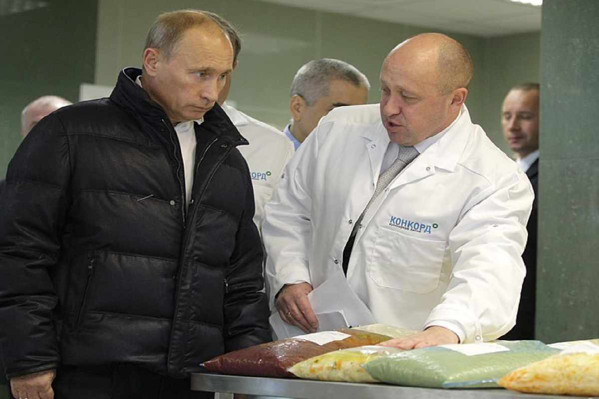 Vladimir Putin e Evgeny Prigozhin, capo della Wagner