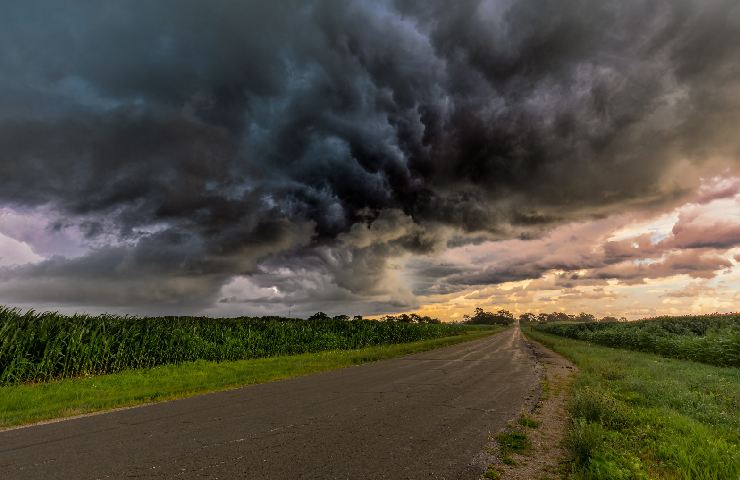 Cielo scuro pre temporale