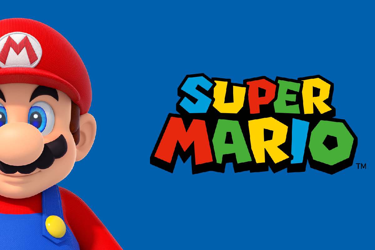 Super Mario con scritta di fondo blu